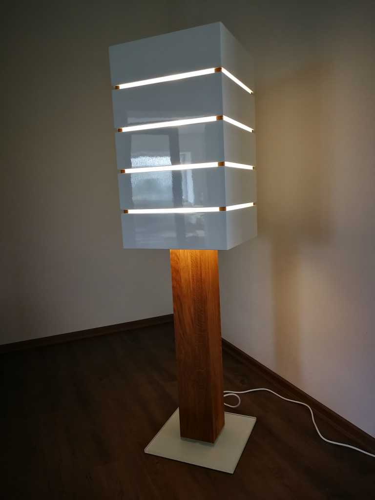 Design Lampa + Stůl + stropní Světla - vše NOVÉ